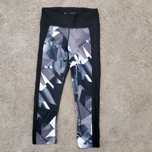 Under Armour capri pants